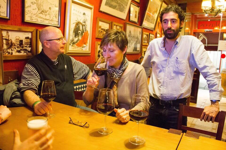 Madrid: Wine and Tapas Walking Tour