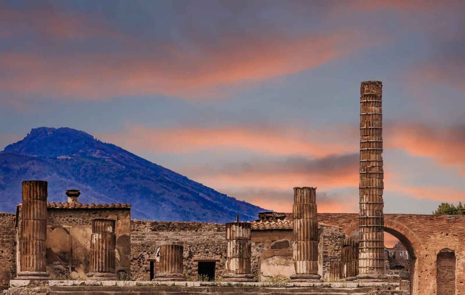 The Ultimate Guide to Visit Pompeii