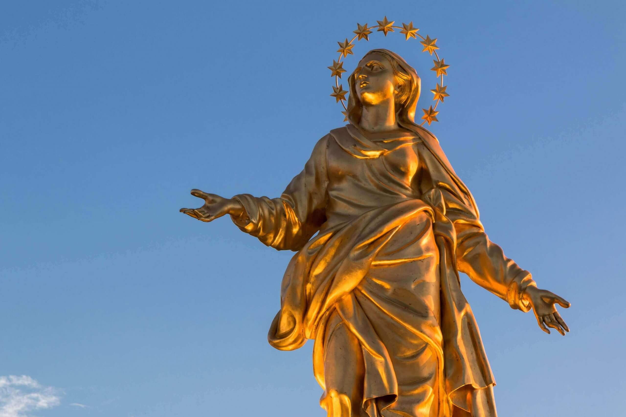 Golden statue of Mary.