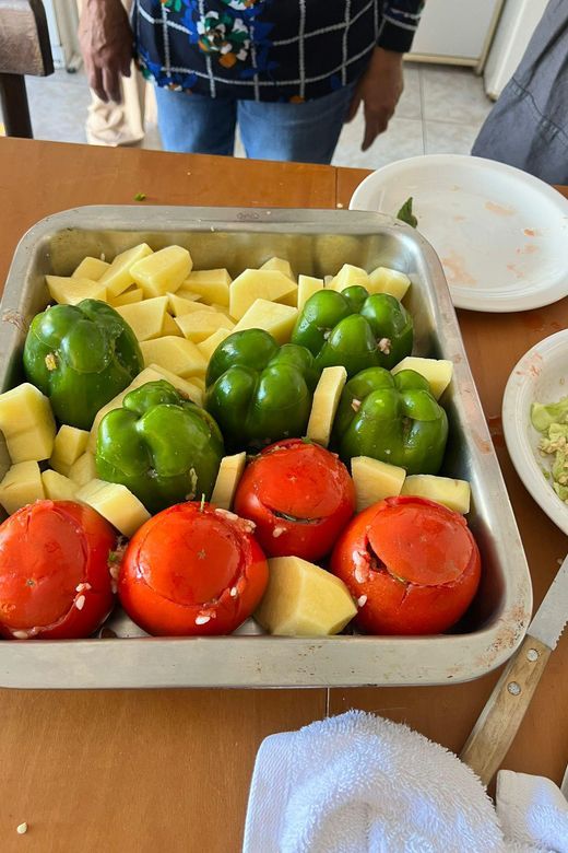 Oia: Greek Cooking Class and Lunch with a Local Grandmother