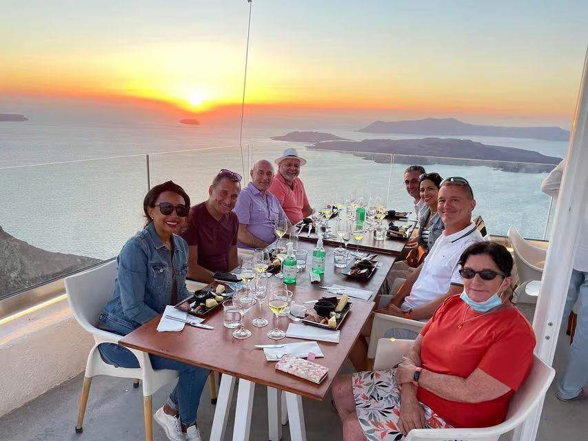 Santorini: Small-Group Sunset Wine Tour with Santo Winery